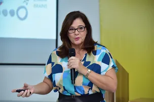 CANDIDATAS A DEPUTADA FEDERAL DE DIFERENTES PARTIDOS PARTICIPAM DE RODA DE CONVERSA EM SALVADOR
