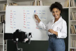 EUA OFERECEM FORMAÇÃO GRATUITA PARA 450 PROFESSORES DE INGLÊS