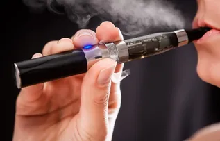 PROJETO QUER PROIBIR CIGARROS ELETRÔNICOS NO BRASIL