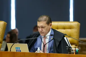 DOCUMENTO DA PF MOSTRA CONTRATO DE R$ 427 MILHÕES PARA "TURMA DO KN"