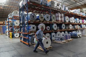 PIB DOS EUA TEM ALTA ANUALIZADA DE 2,2% NO 2º TRI DE 2026