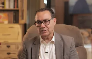 AUGUSTO CURY VIAJA PARA A EUROPA E ADIA DECISÃO SOBRE APOIO NO 2º TURNO