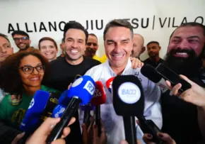 FLÁVIO APOIA FIM DA ESCALA 6X1, MAS PL ARTICULA ALTERNATIVA