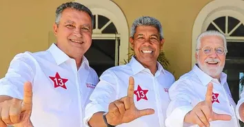 JERÔNIMO RODRIGUES VOTA EM BROTAS AO LADO DE GERALDO JÚNIOR, RUI COSTA E APOIADORES