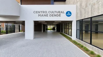 NOVO CENTRO CULTURAL MANÉ DENDÊ É INAUGURADO COM SHOW DE LÉO SANTANA