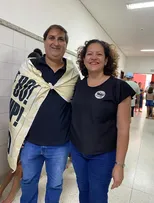 AROLDO FÉLIX VOTA EM PATAMARES ACOMPANHADO DE ESPOSA E FILHA