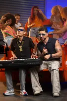 PAPAZONI APOSTA NA NOSTALGIA DOS ANOS 80 COM “TOCA FITA”, FEAT COM EDUARDINHO DOS TECLADOS