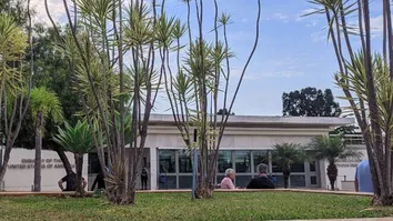 EUA SUSPENDEM ATENDIMENTO PRESENCIAL EM EMBAIXADA E CONSULADOS NO BRASIL