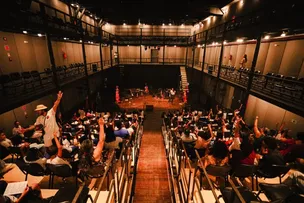 NOVO TEATRO VILA VELHA REÚNE MAIS DE 800 CRIANÇAS EM AÇÃO CULTURAL EM SALVADOR